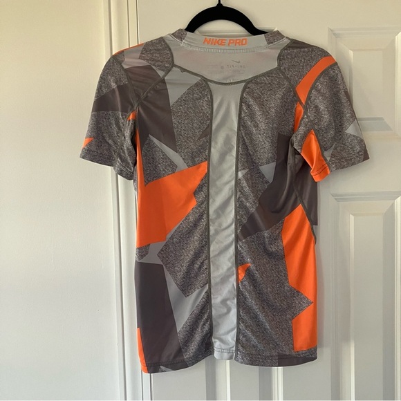 Kid’s Nike Pro Dri-Fit Fitted Athletic T-Shirt Orange & Gray (Large) - Picture 2 of 9